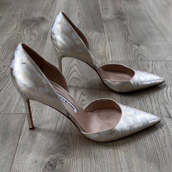 Manolo Blahnik Shoes - Manolo Blahnik metallic leopard d’orsay pump